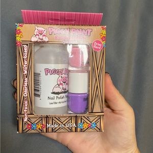 Non-toxic Nail Polish